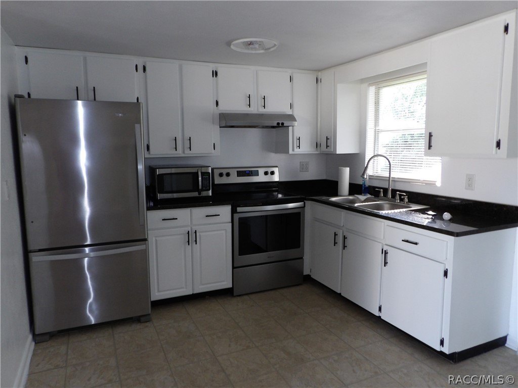 3 S Davis St – photo 3