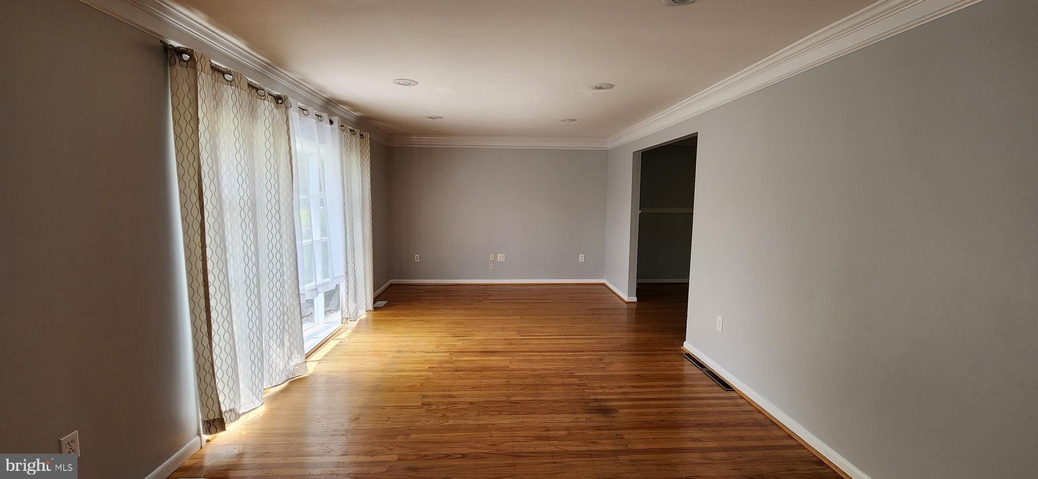 301 Overbrook Ave – photo 5