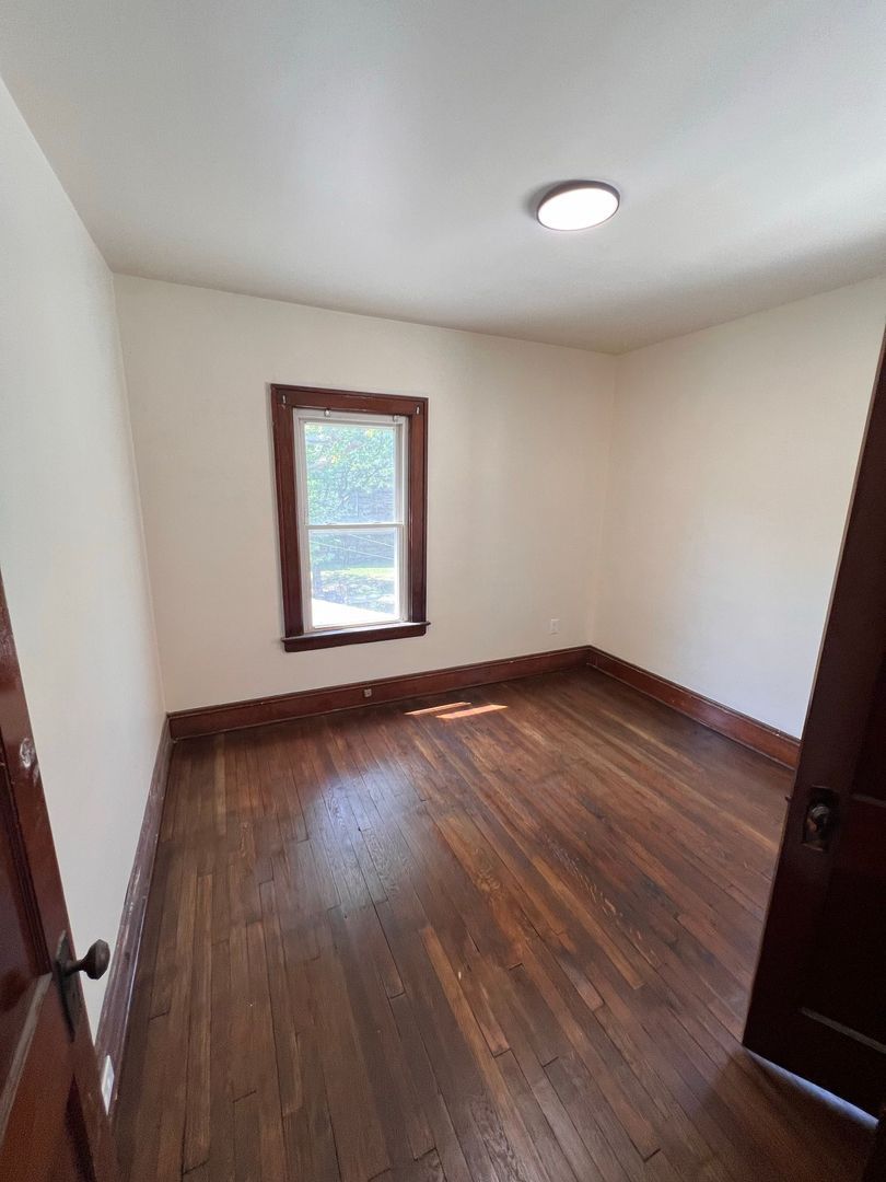 15407 School Ave – photo 5