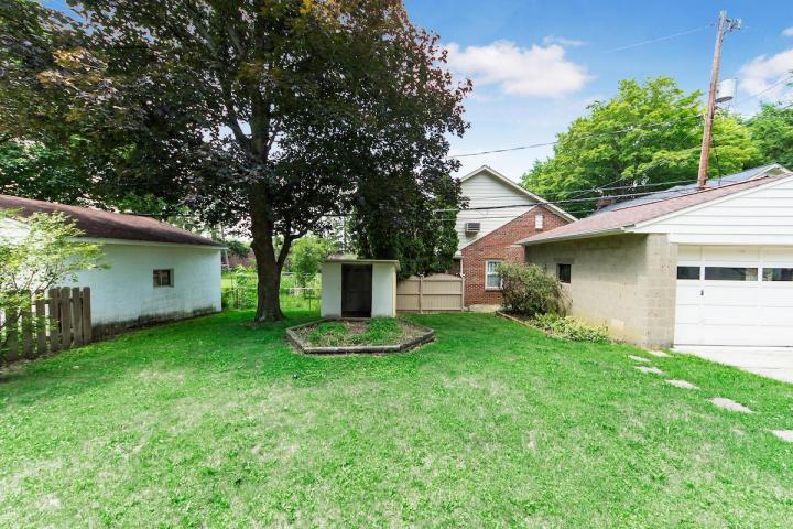 981 Hartford St – photo 3
