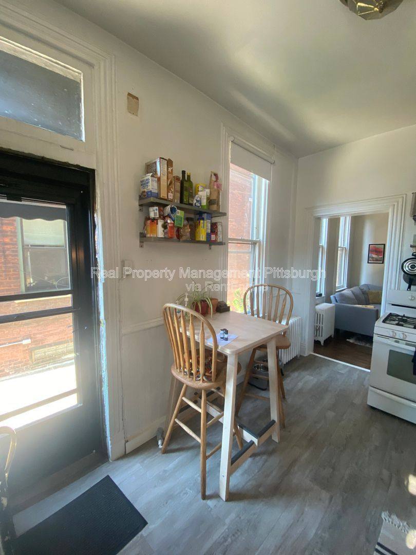 207 S Millvale Ave unit 1 – photo 4
