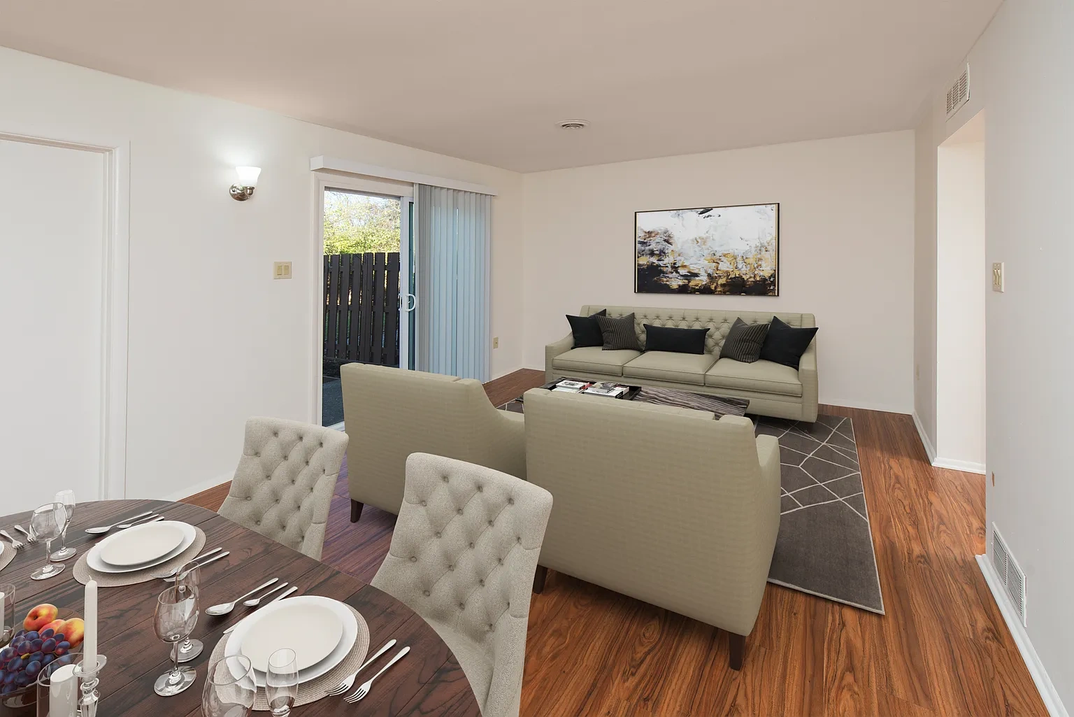 Country Club Apartments – photo 4