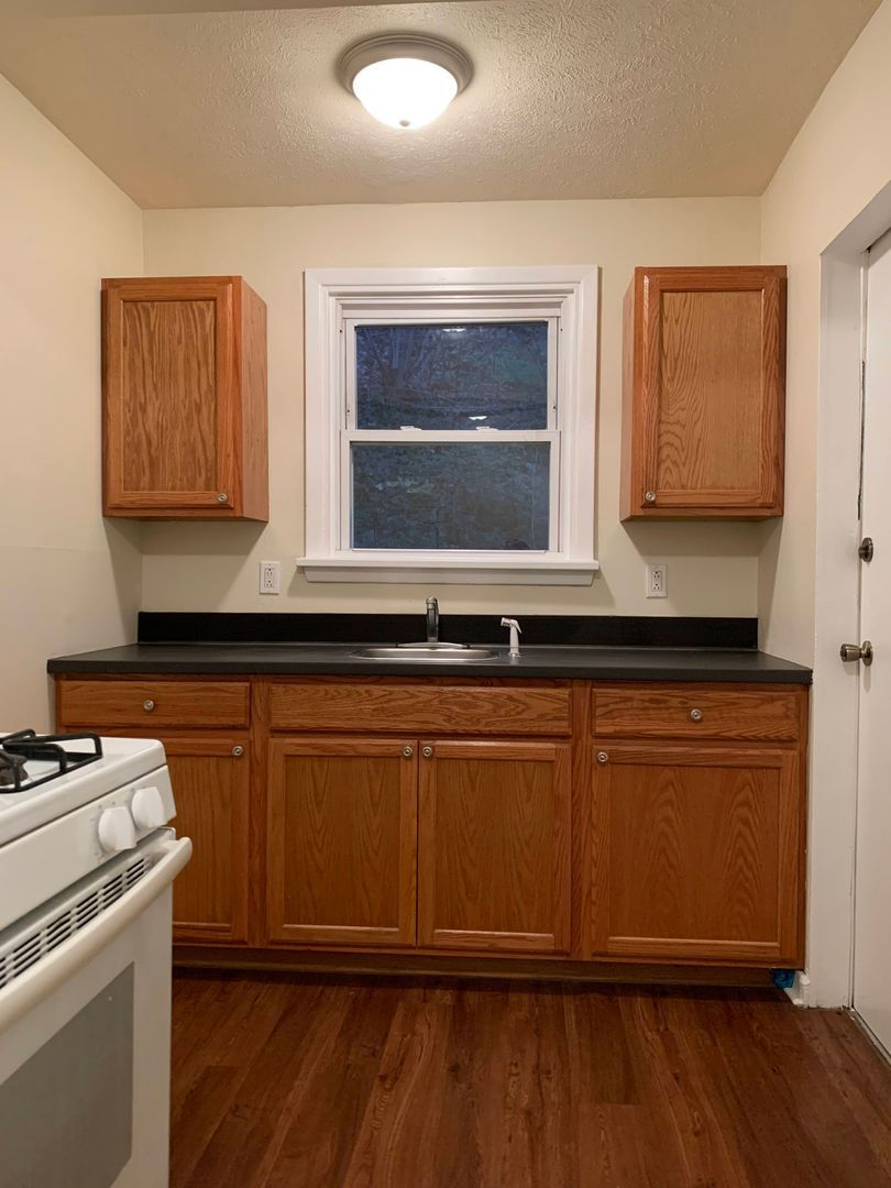 7340 Whipple St unit 7340 Whipple Street - Apt 2 – photo 4