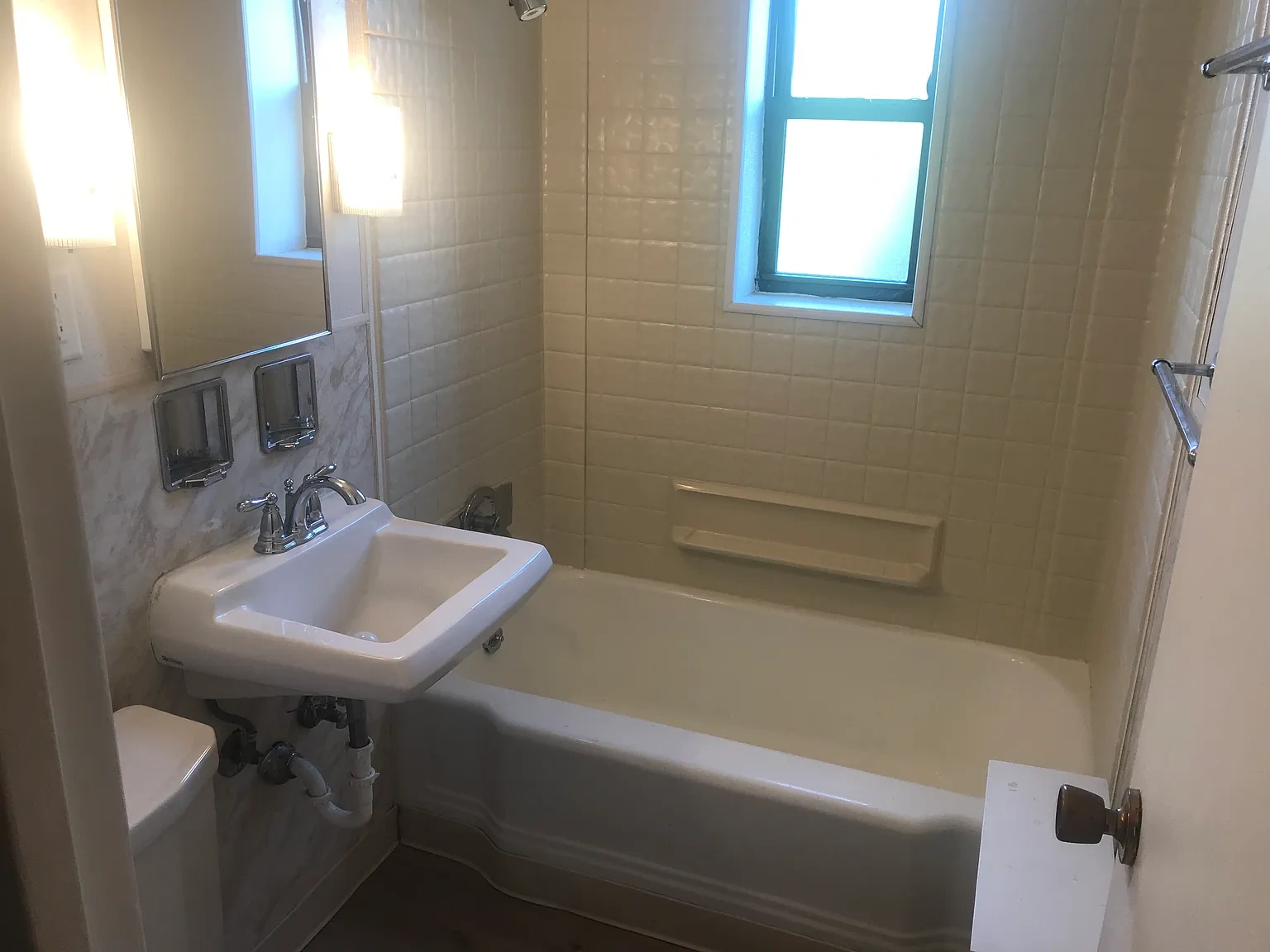 Hoodridge Terrace – photo 3