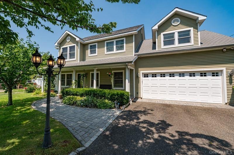 414 2nd Ave W – photo 1