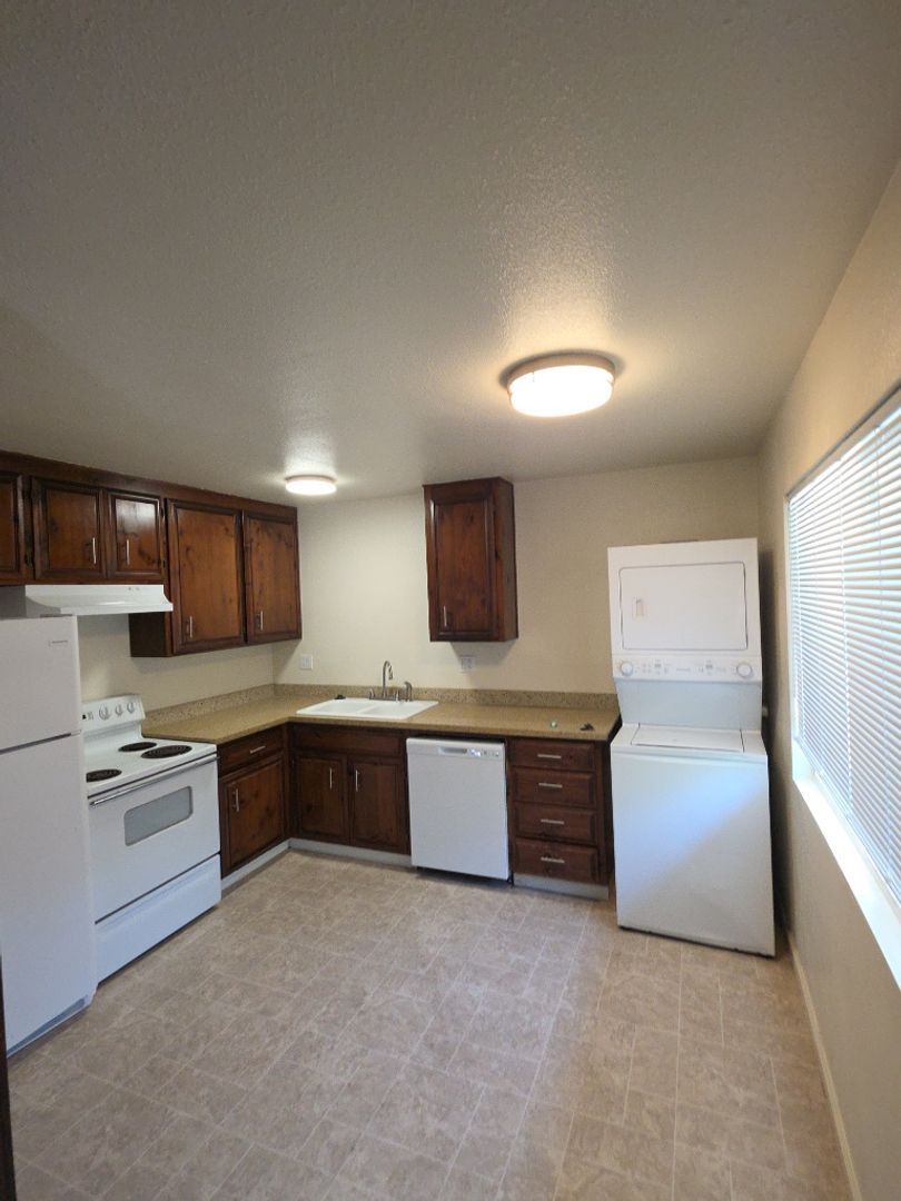 209 Wright Ln unit 1 – photo 5
