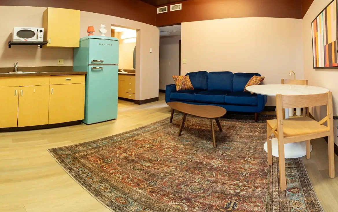 Brewster Hall – photo 1