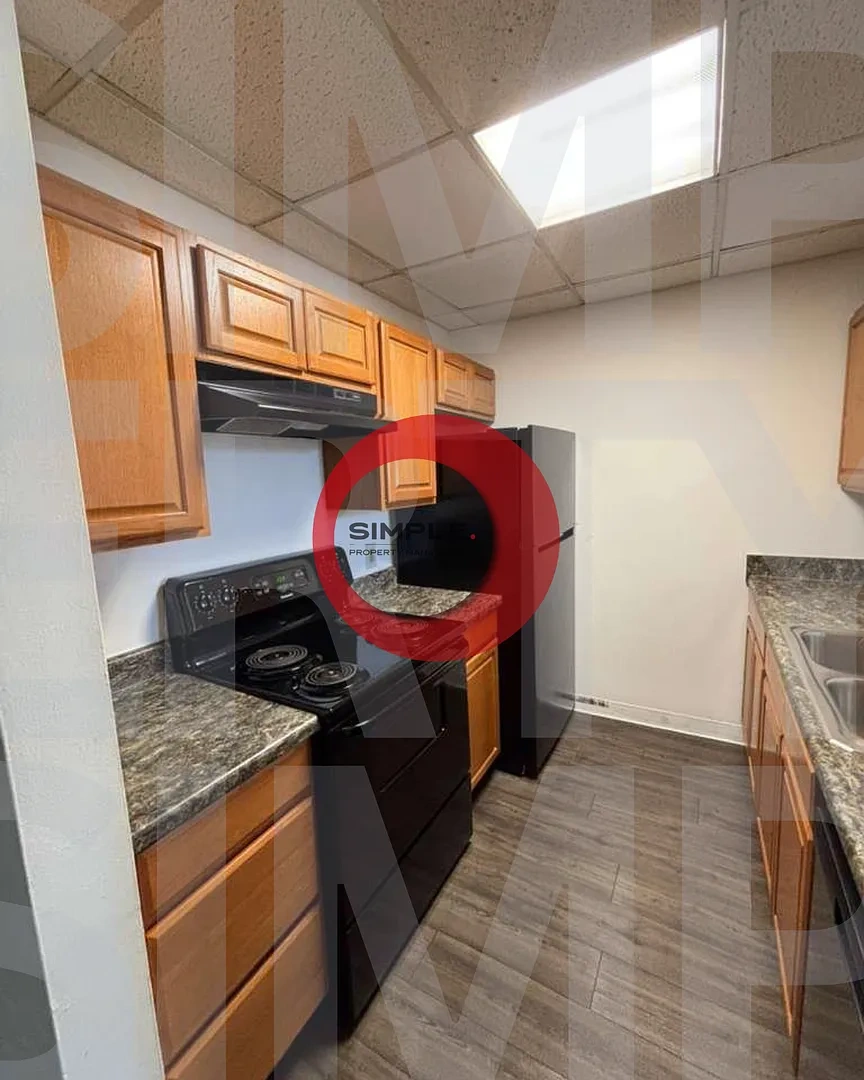 350 Elm Street – photo 1