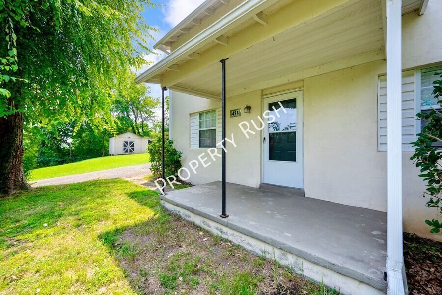 424 Hedgewood Dr – photo 4