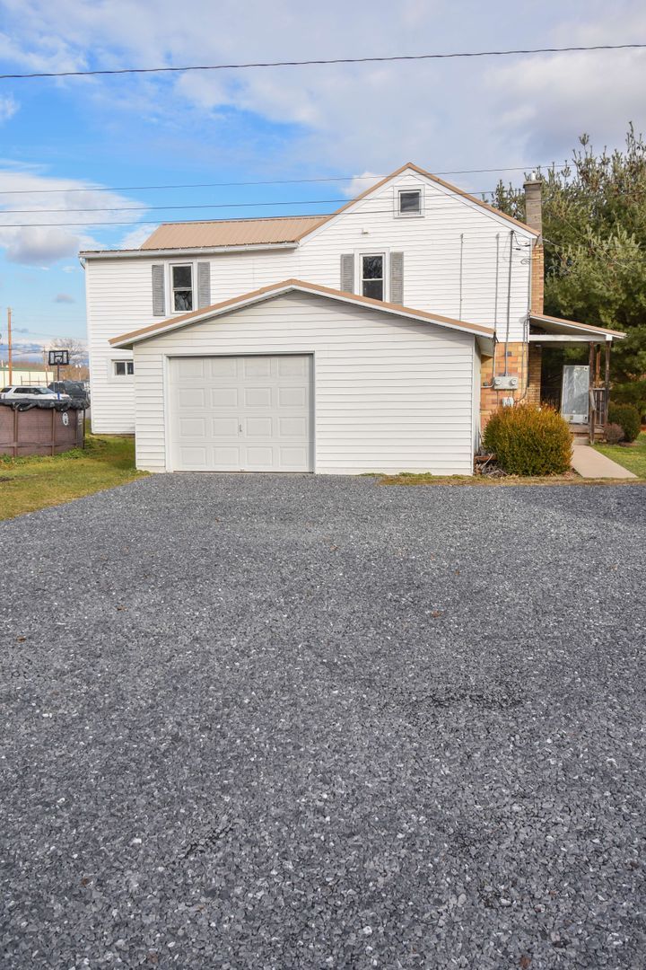 20 Main St unit 2 – photo 2