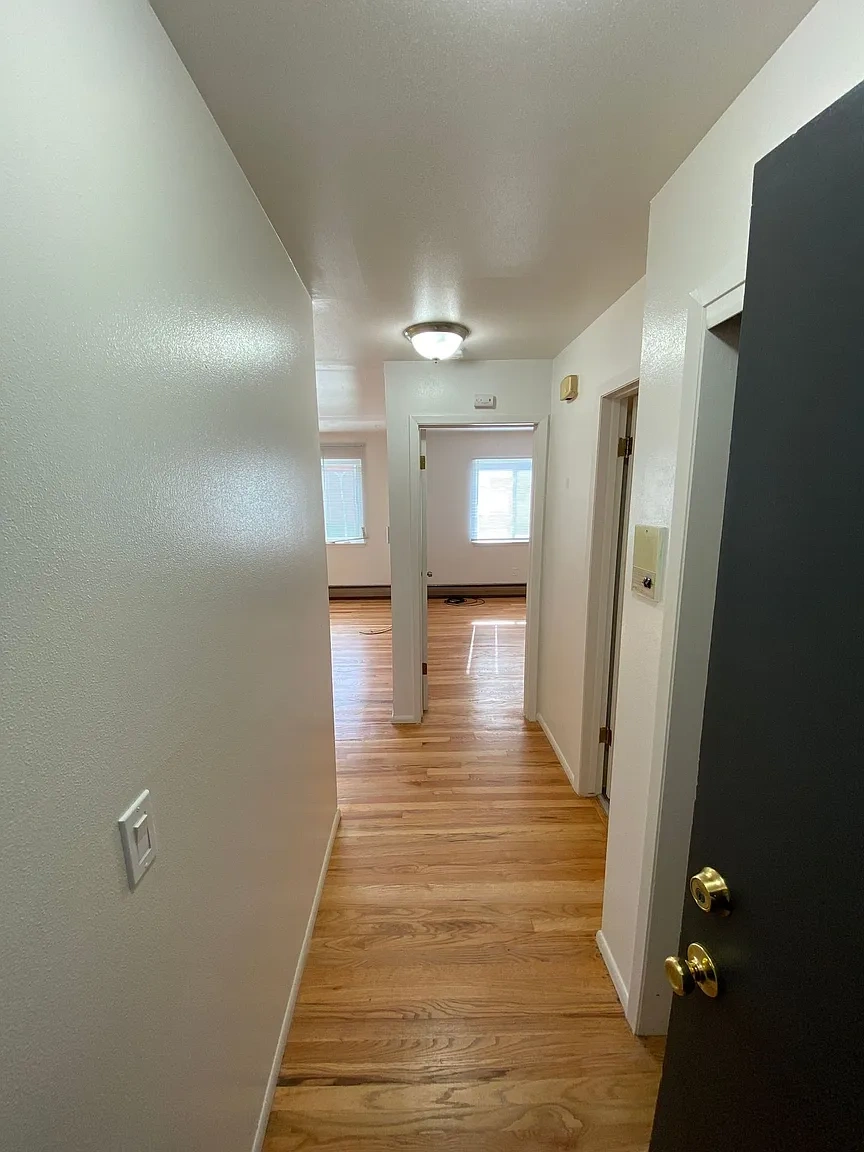 2400 Northwestern Ave – photo 1
