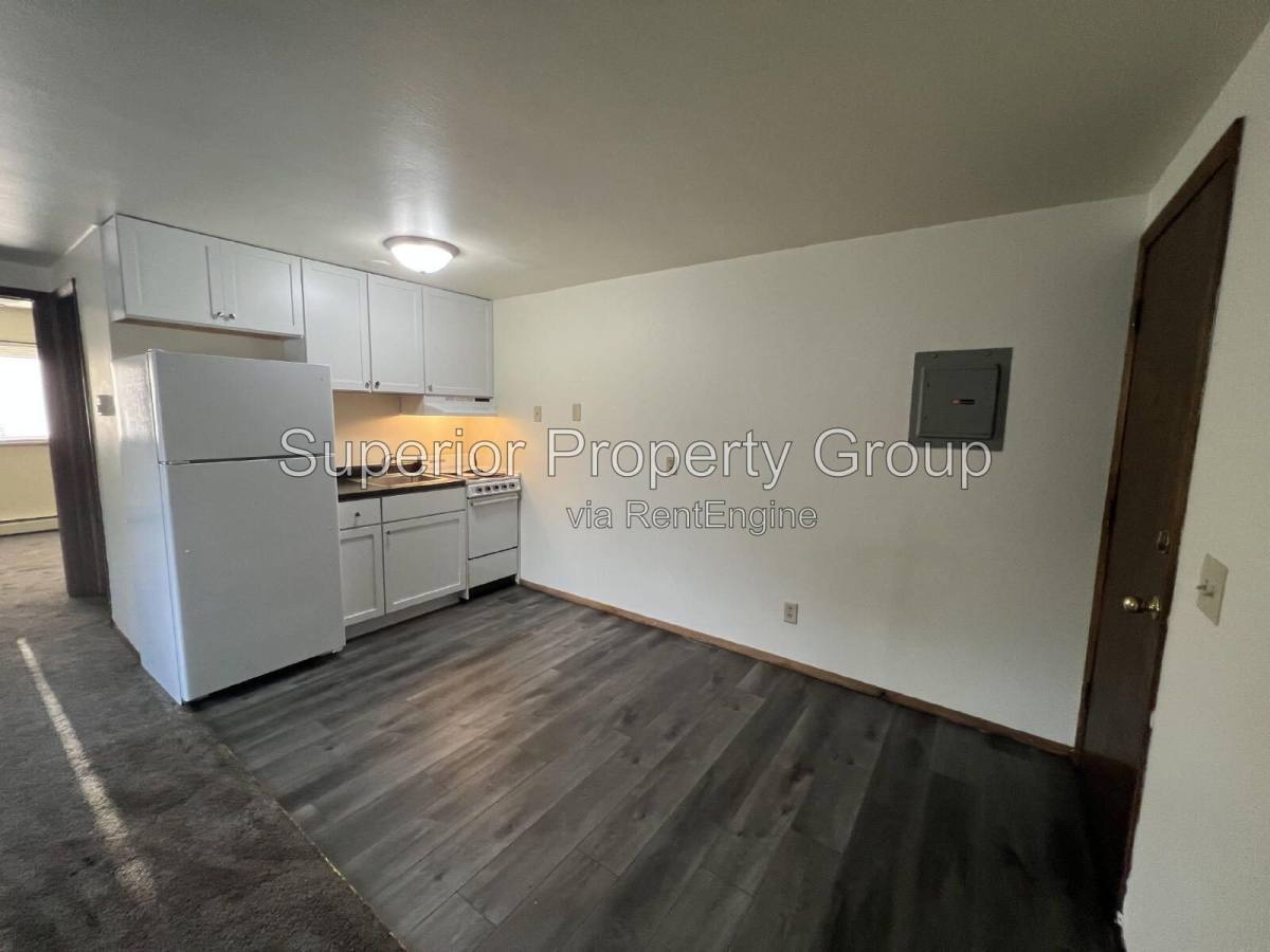 714 N Oak St unit 6 – photo 2