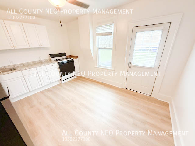 271 Grant St – photo 5