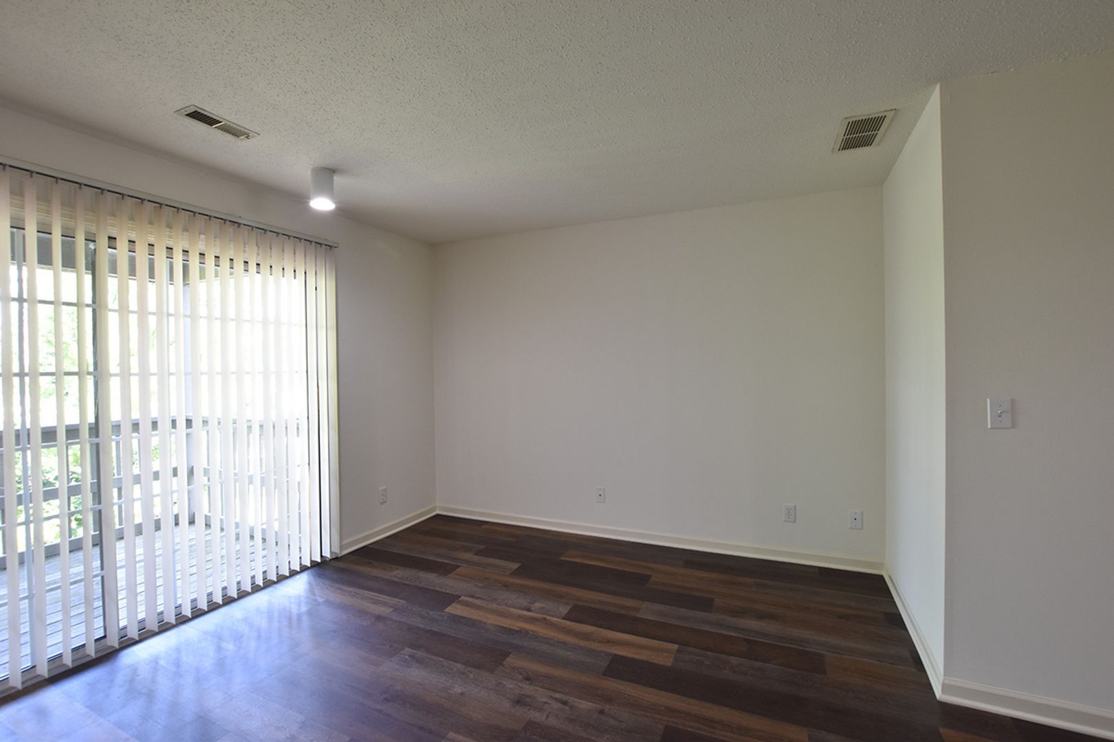 301 Curtis Rd unit 301-7-106 – photo 1