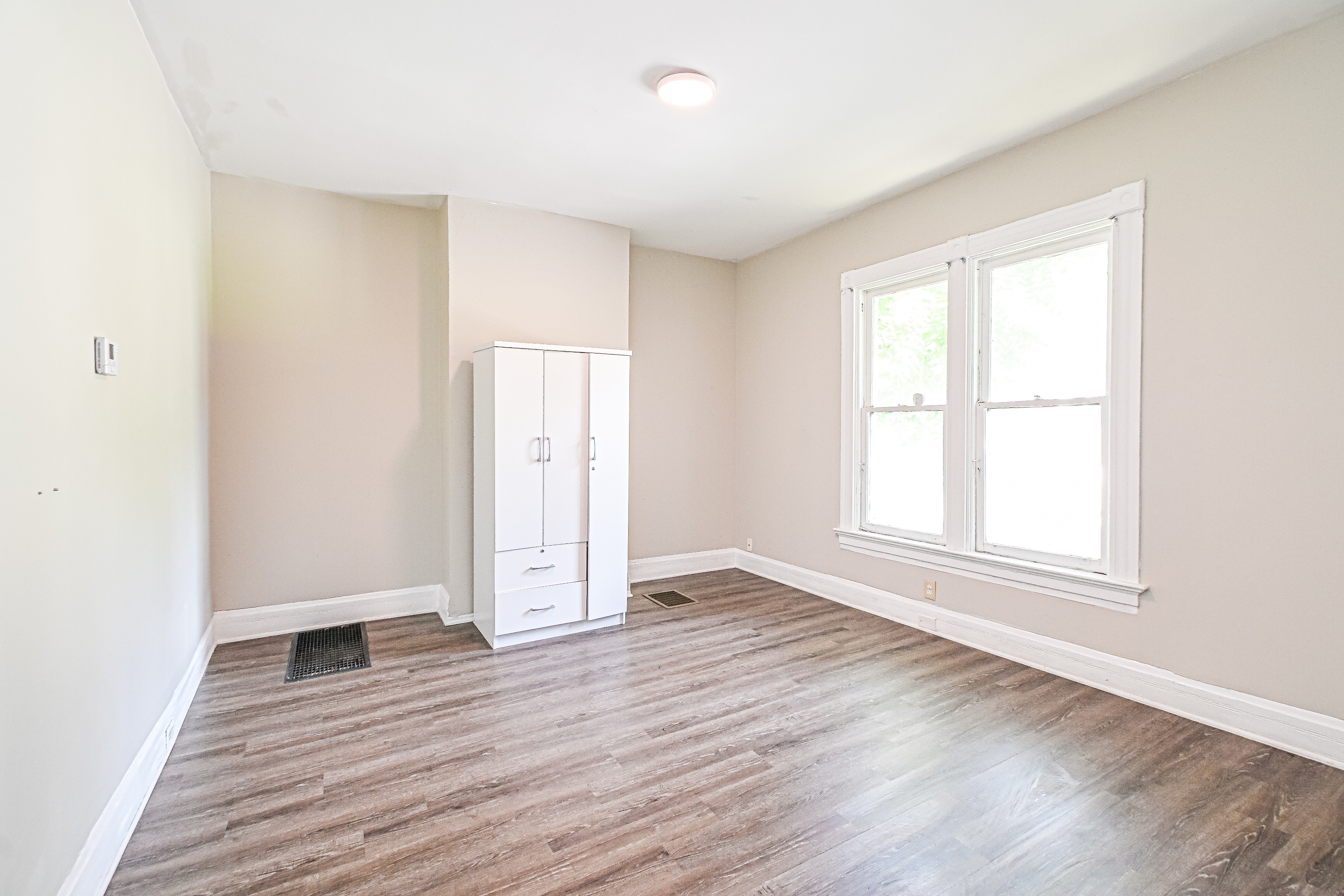 3131 Harvard Ave – photo 5