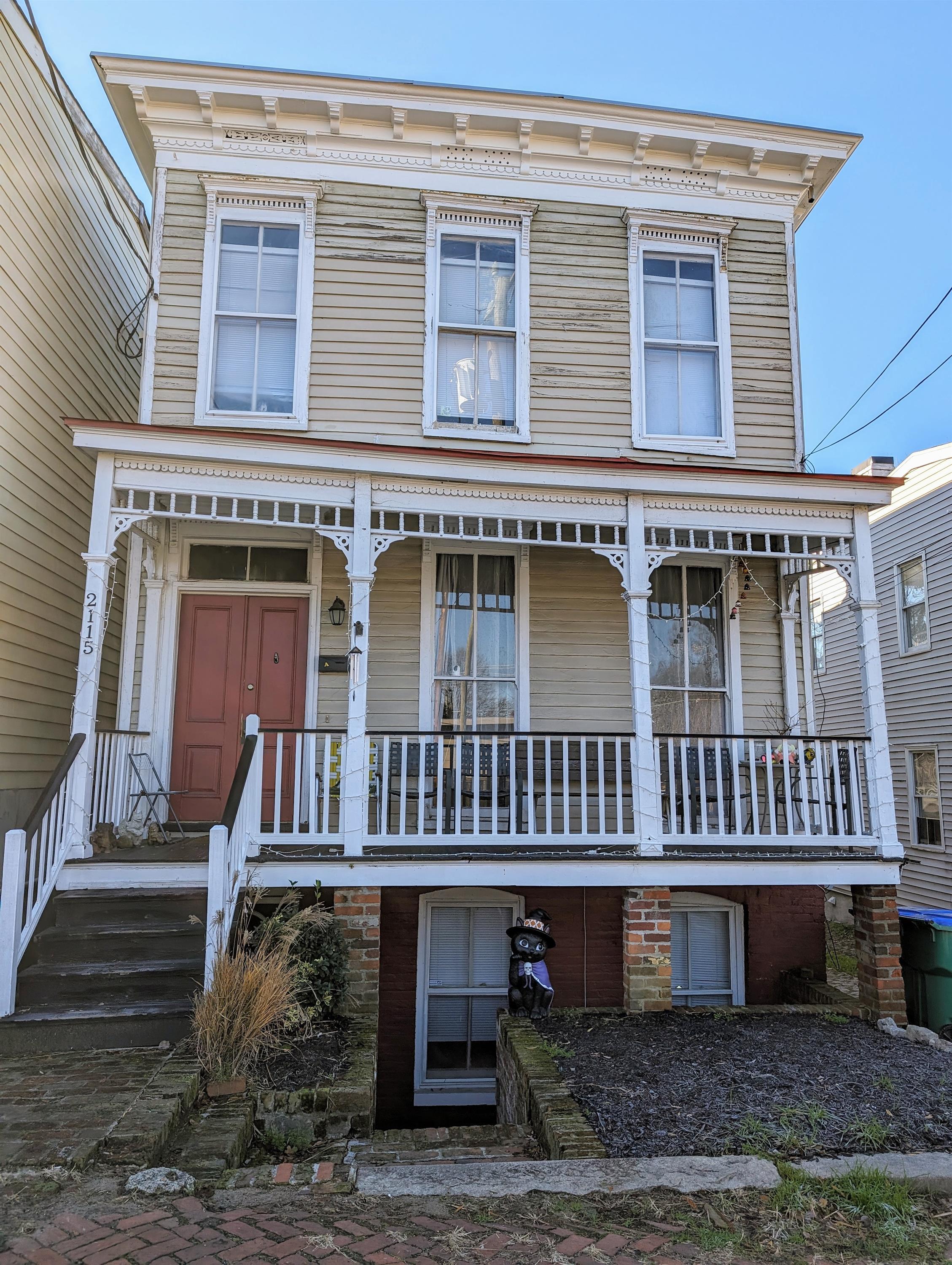 2115 E Marshall St unit A UPSTAIRS – photo 1