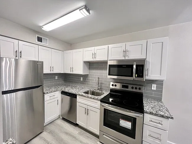 2700 At Homewood Apartments – photo 5