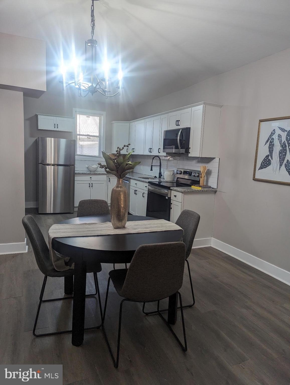 6721 N Woodstock St – photo 2