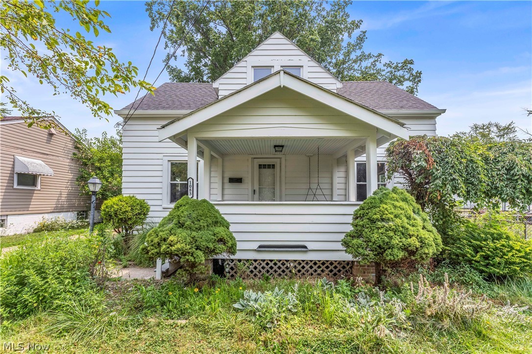 1083 Eastlake Dr – photo 1