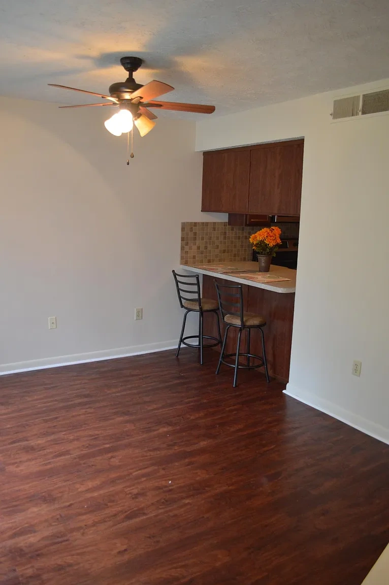 Laurelwood – photo 4