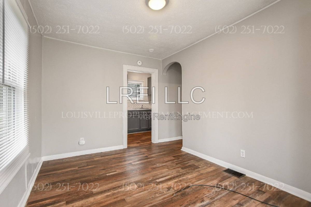 343 N 42nd St – photo 2