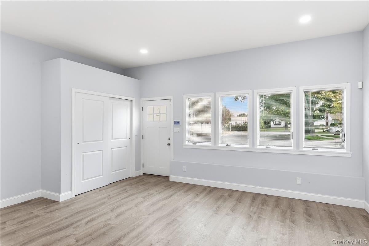 534 Bellmore Rd – photo 4