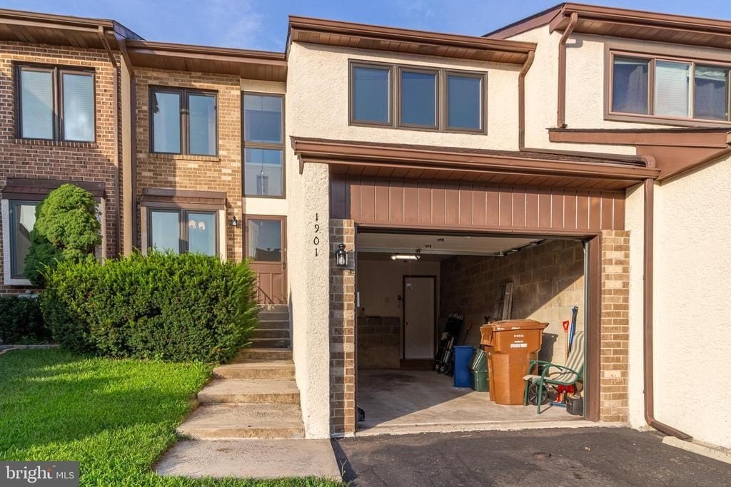 1901 Monroe Ln – photo 2