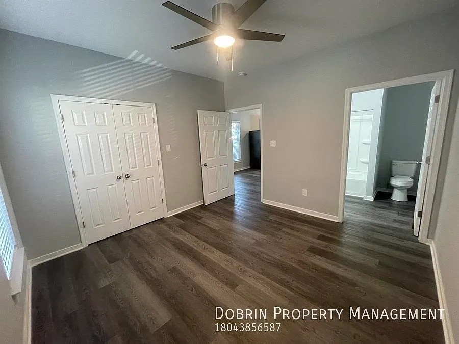 2080 Moore St – photo 5