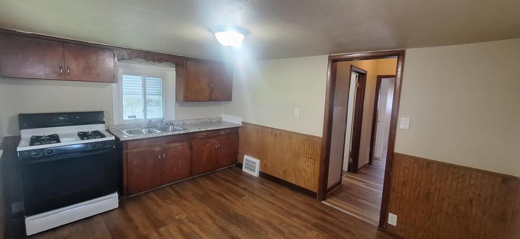 19000 Monterey Ave – photo 3