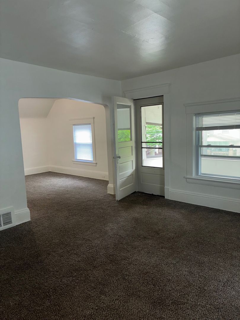386 E 152nd St unit 386 E 152 ST - Unit UP – photo 4
