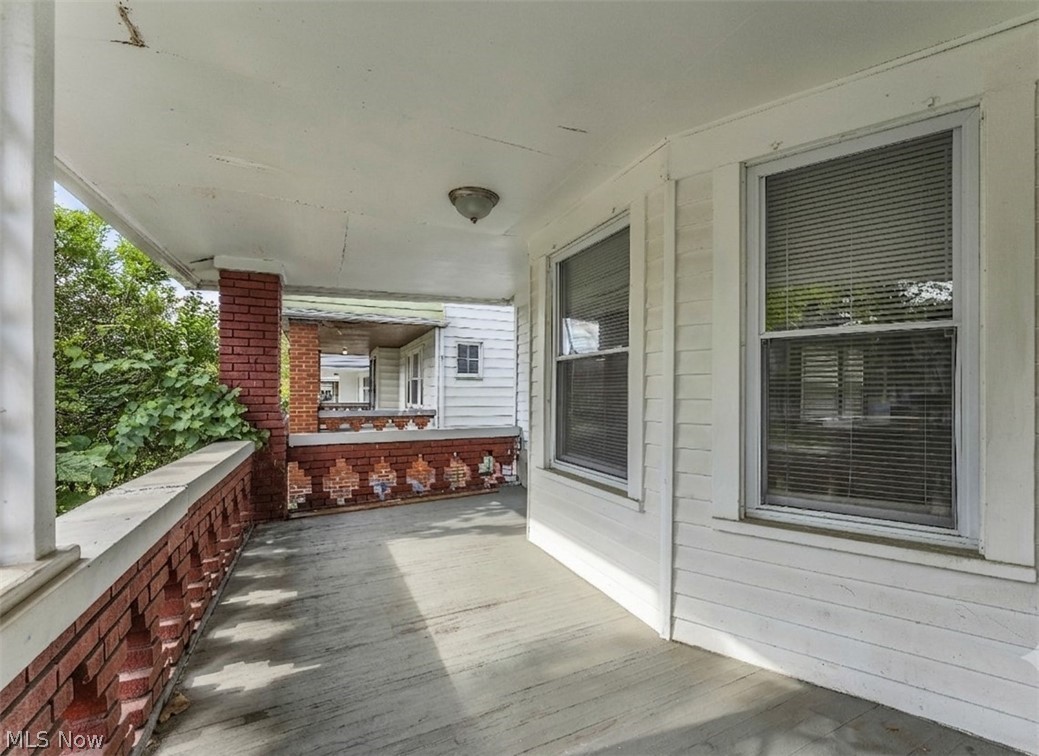 3652 E 153rd St unit 1/DN – photo 3