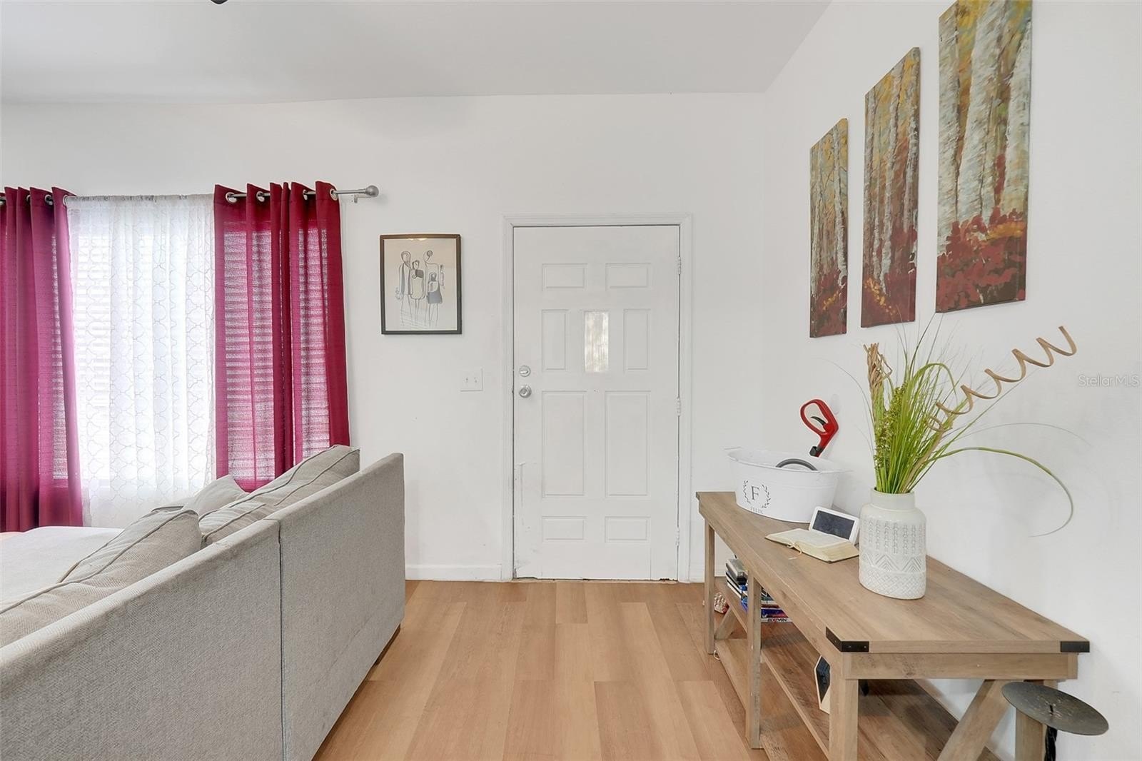 1313 4th St NE – photo 3
