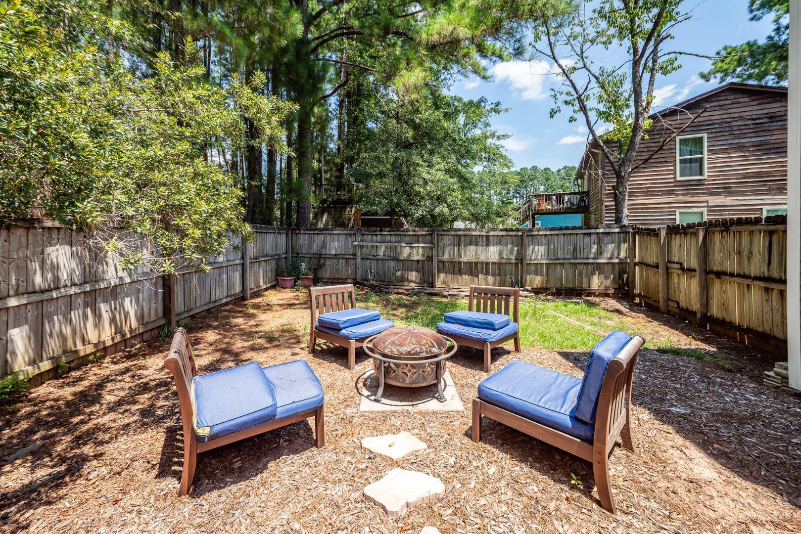 113 Trescott Ct – photo 4
