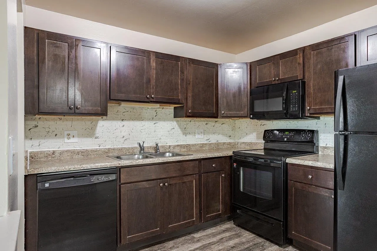 Pavilion Court Apartment Homes – photo 1