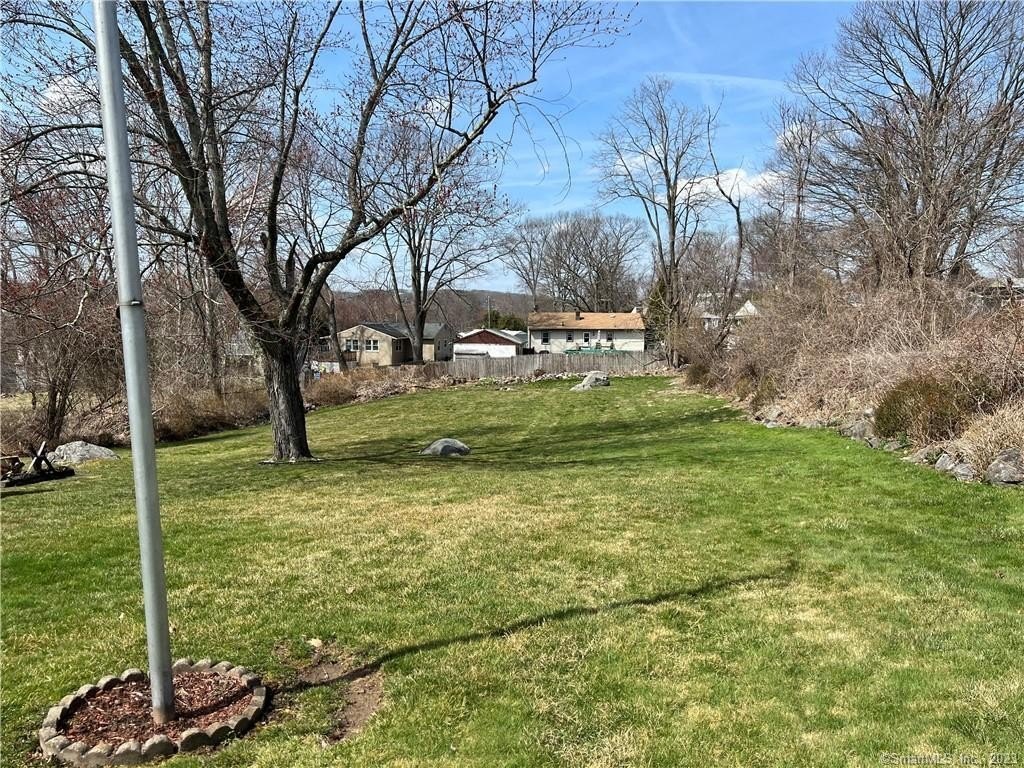 222 Chipman St – photo 2