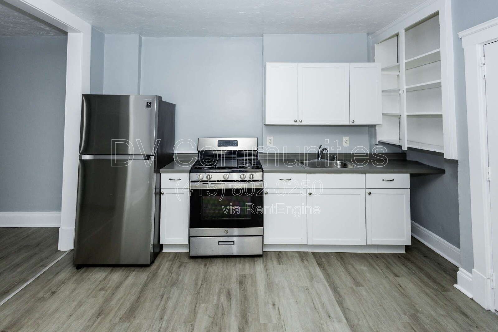 1609 Lakewood Ave unit 4 – photo 2