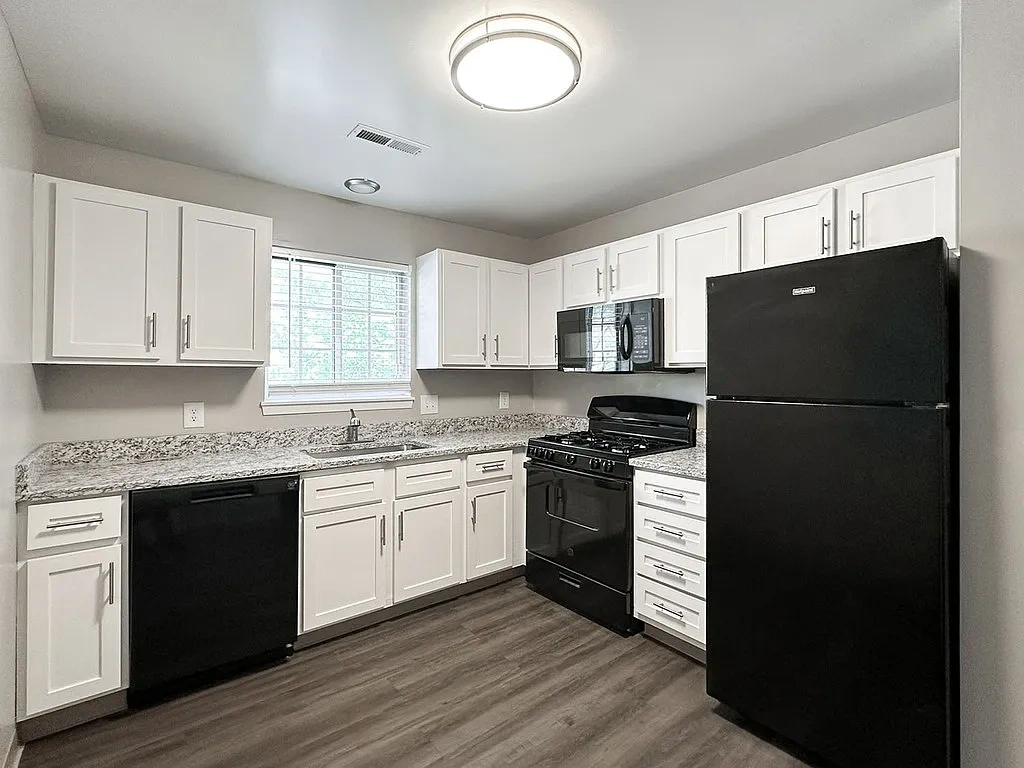 Hunters Hollow Apartments – photo 3