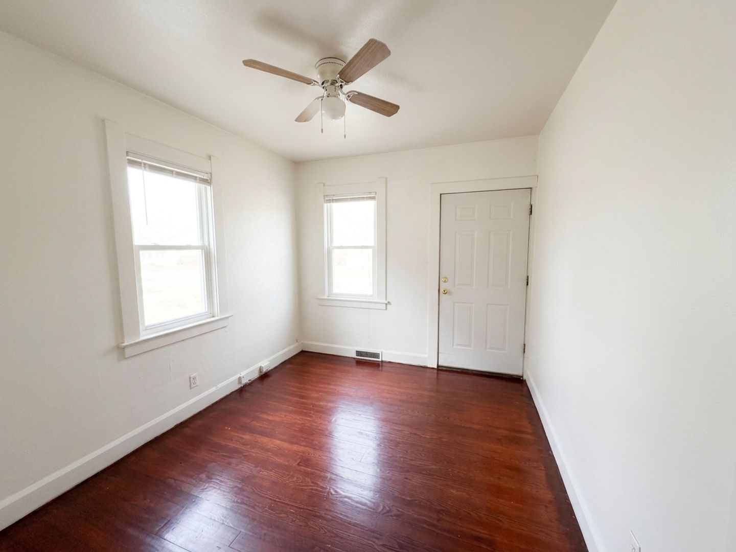 3937 Lockwood Ave unit 2 – photo 5