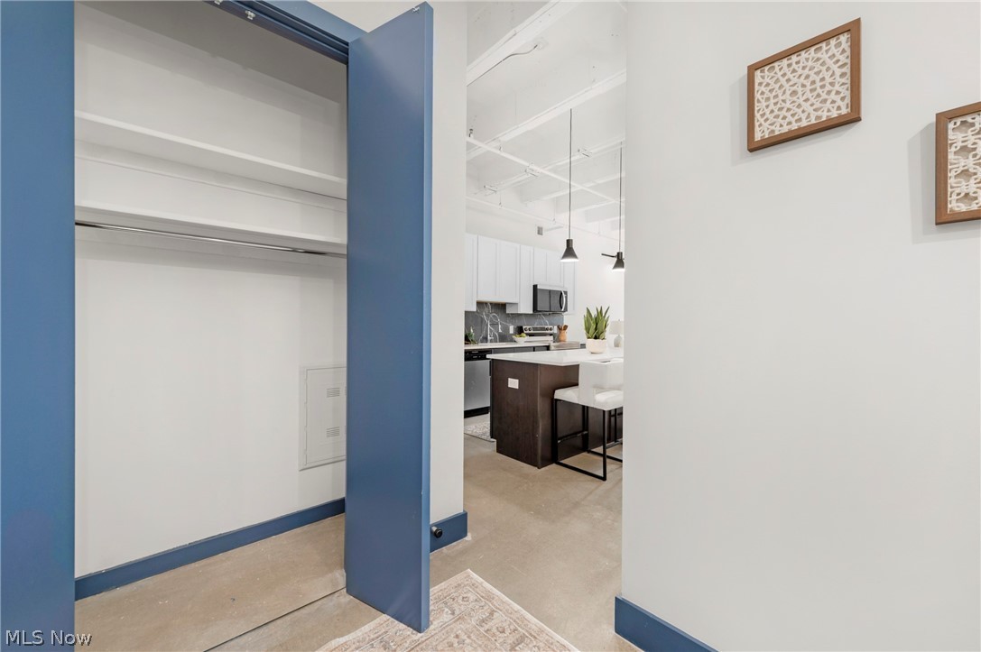 14650 Detroit Ave unit 405 – photo 5