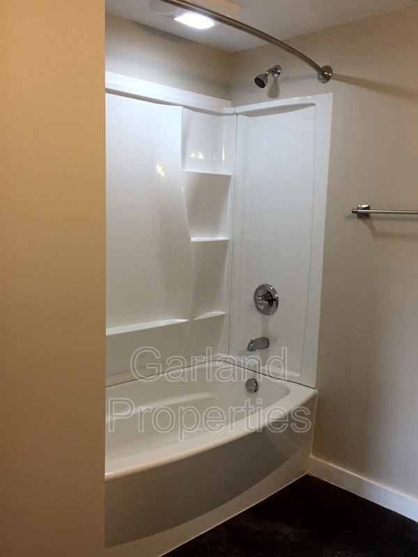 631 Campbell Ave SW unit 103 – photo 5