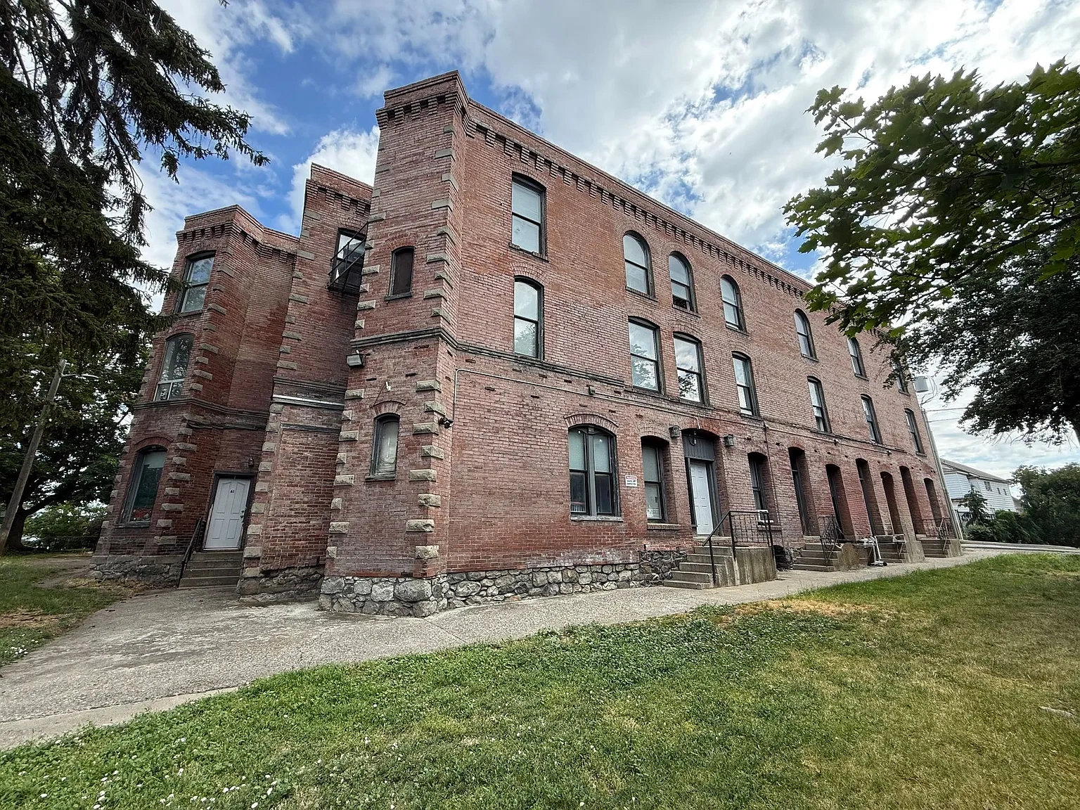 Natalie Apartments – photo 3