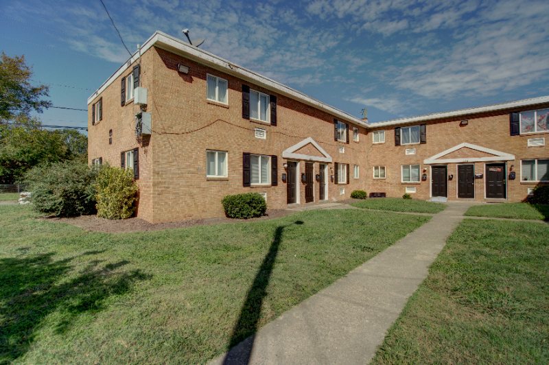 2104 Phaup St unit D – photo 1