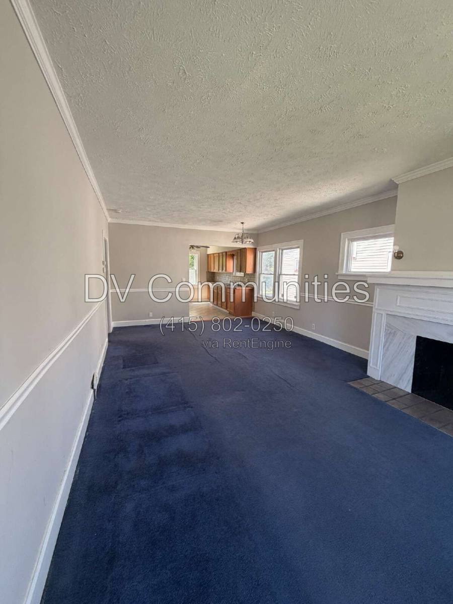 9110 Rosewood Ave – photo 3