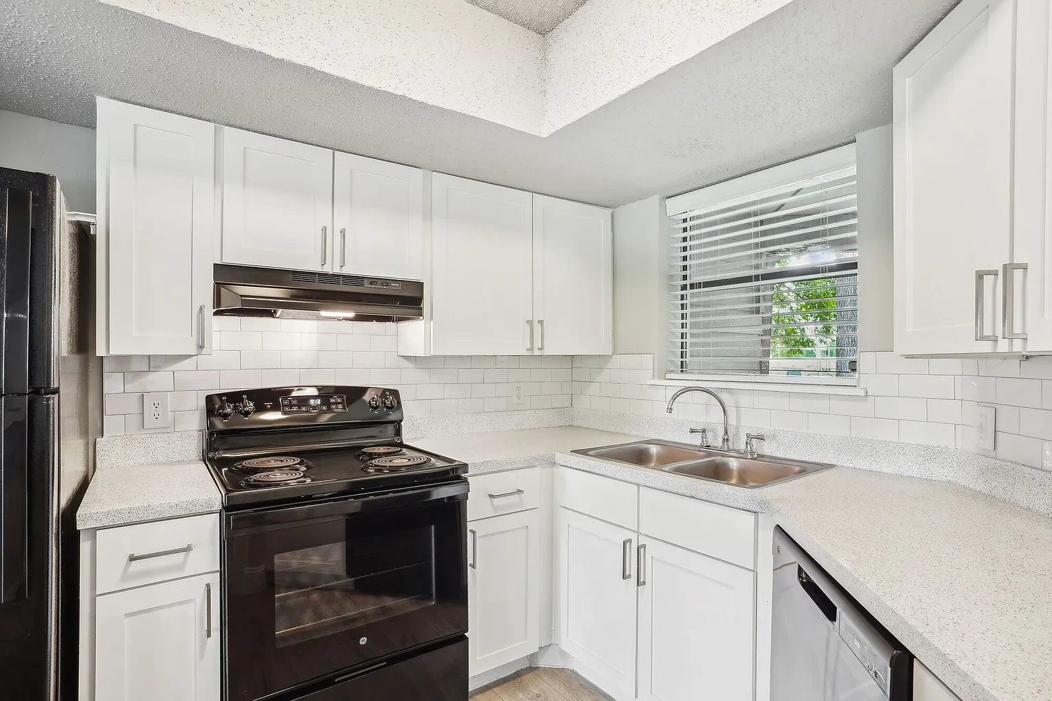 Vantage Point Apartments – photo 3