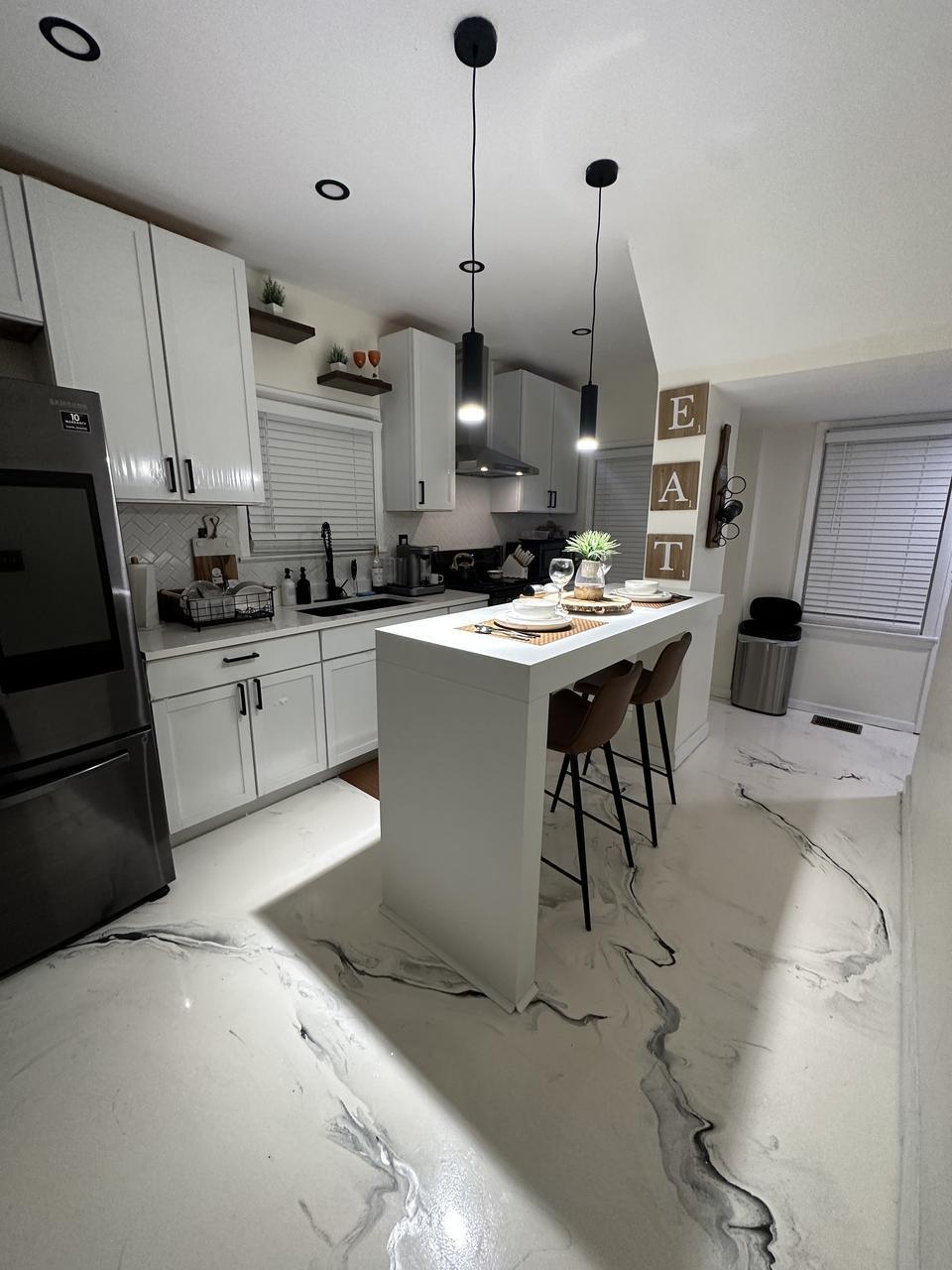 1211 Oxford Rd – photo 3