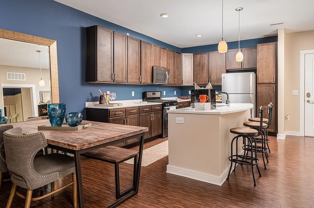 1400 Main St at Southpointe Town Center – photo 2