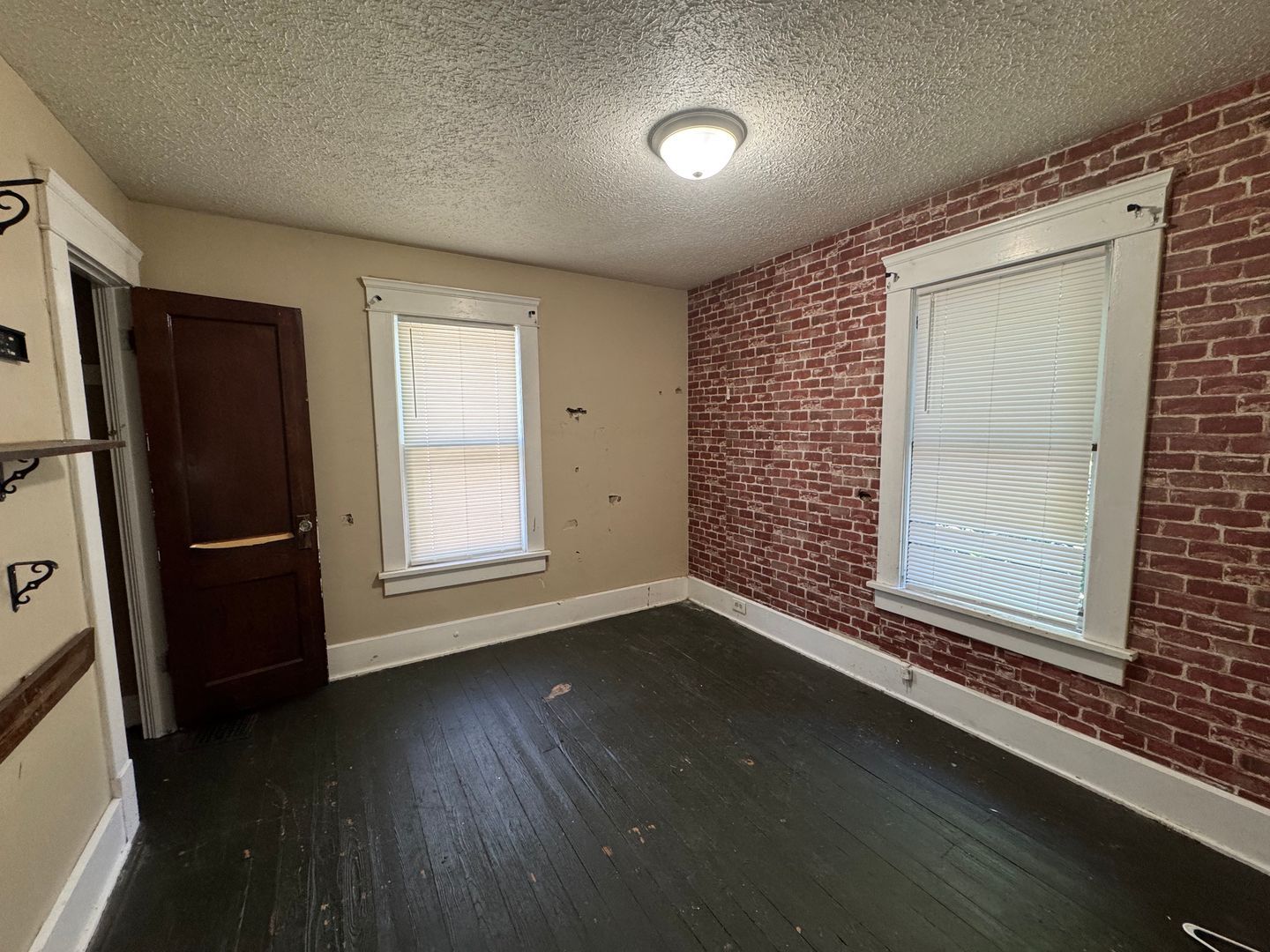 212 Dryden Ave SW – photo 4