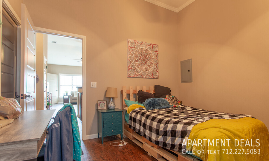 4312 Old College Rd – photo 3