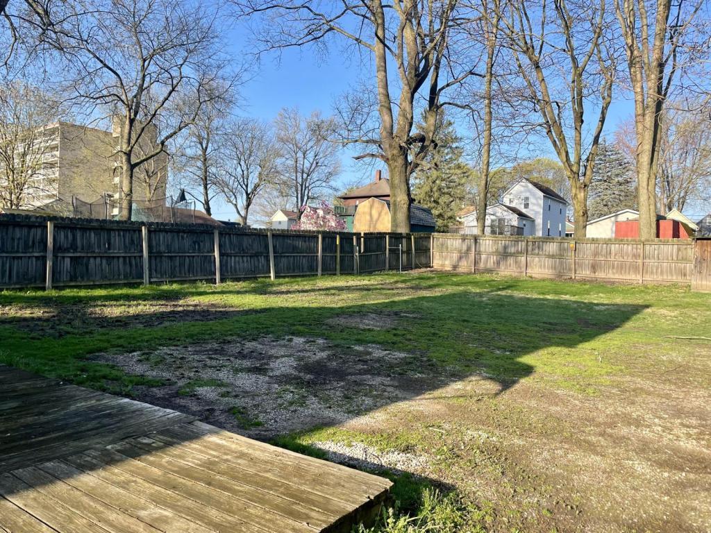 36 22nd St NW – photo 2