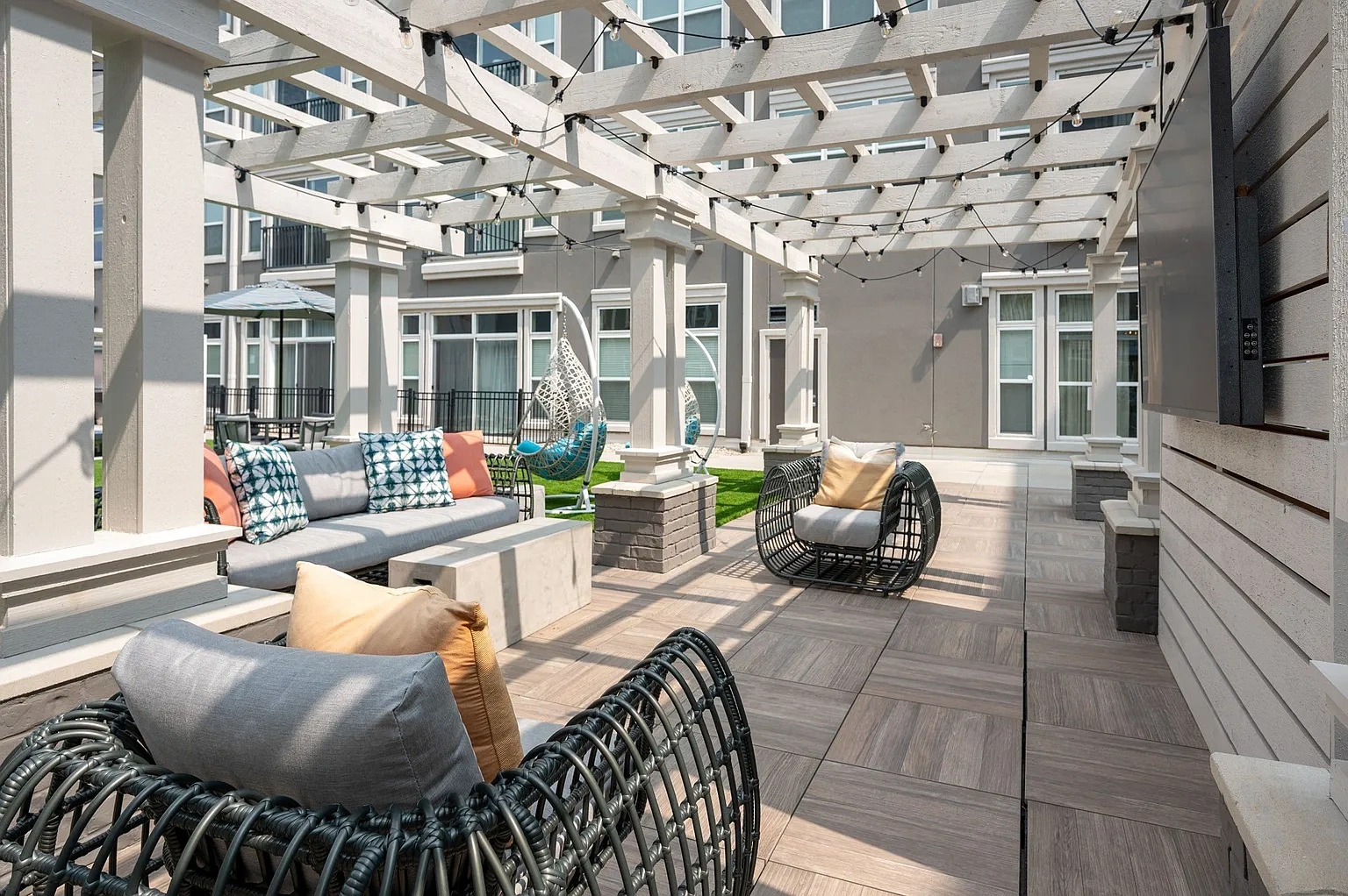 Liberty Center Apartments – photo 1